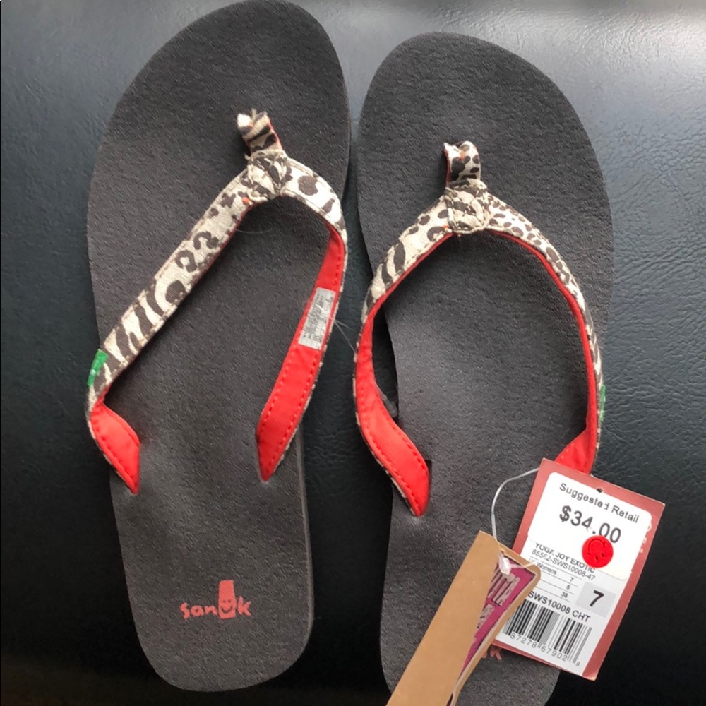 Brand new Sanuk sandals